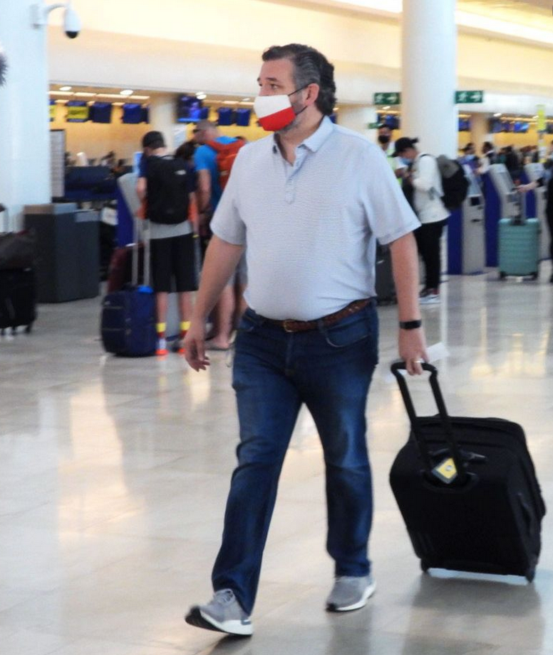 Ted Cruz at Airport