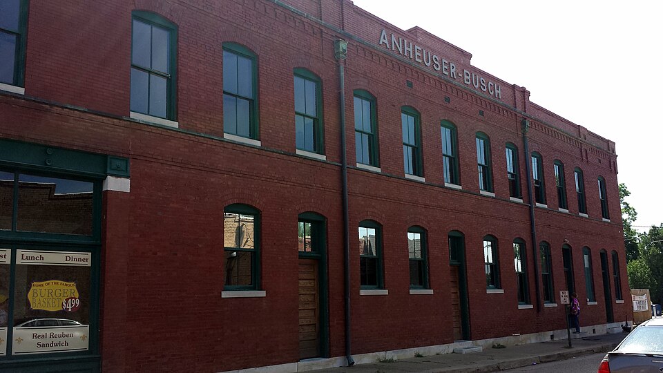 Photo of historic Anheuser-Bush Building